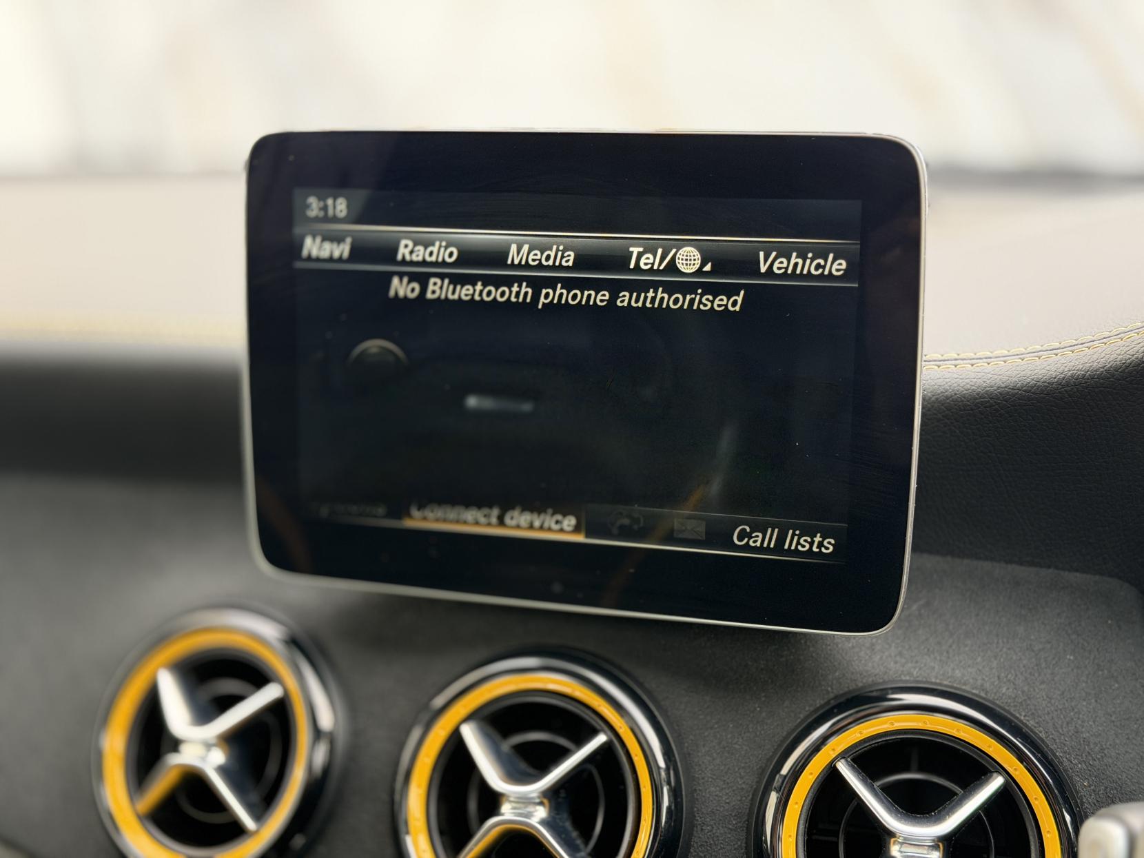 Mercedes-Benz GLA 2.0 GLA45 AMG Yellow Night Edition SUV 5dr Petrol SpdS DCT 4MATIC Euro 6 (s/s) (381 ps)