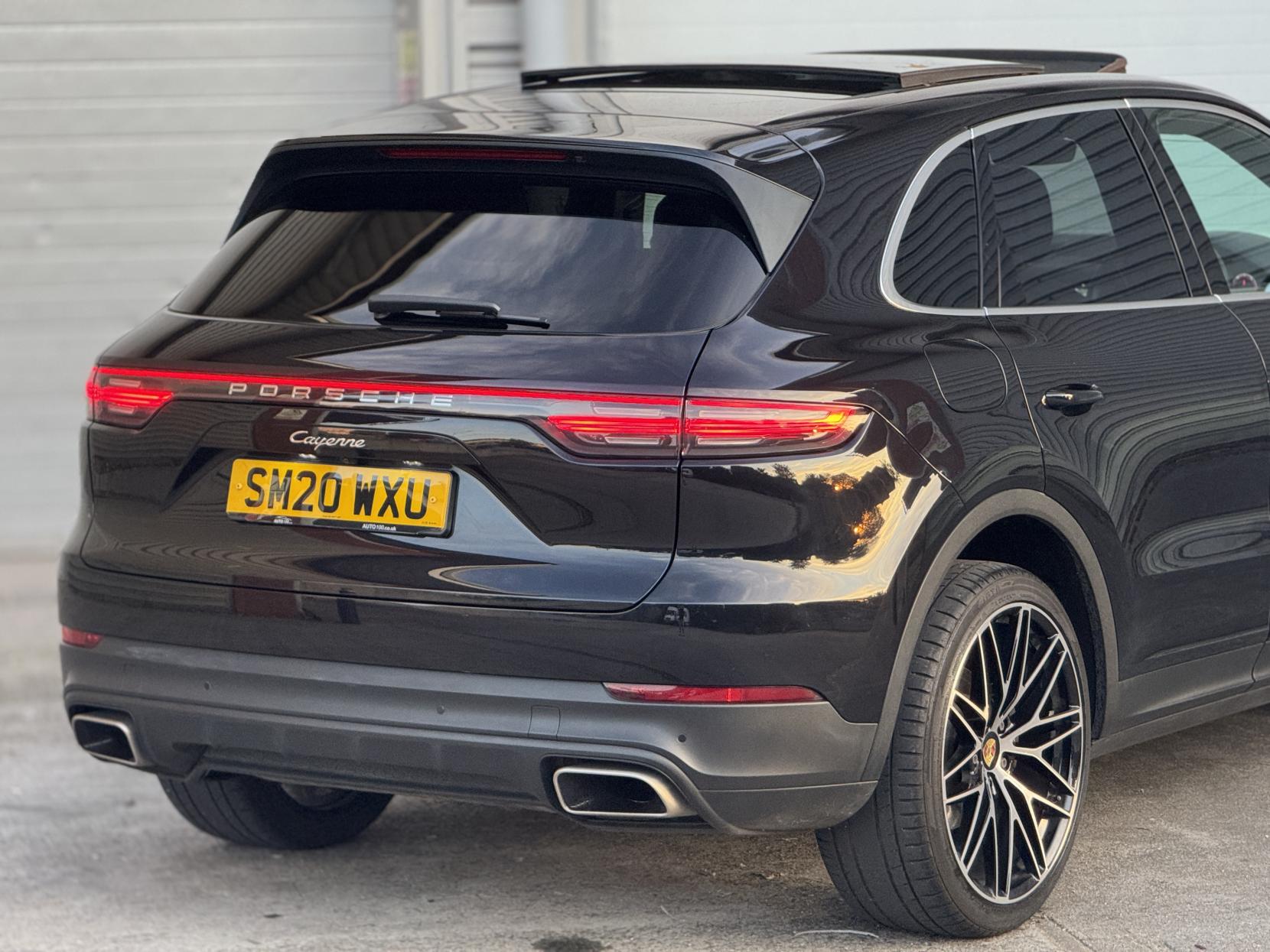 Porsche Cayenne 3.0T V6 TiptronicS 4WD Euro 6 (s/s) 5dr