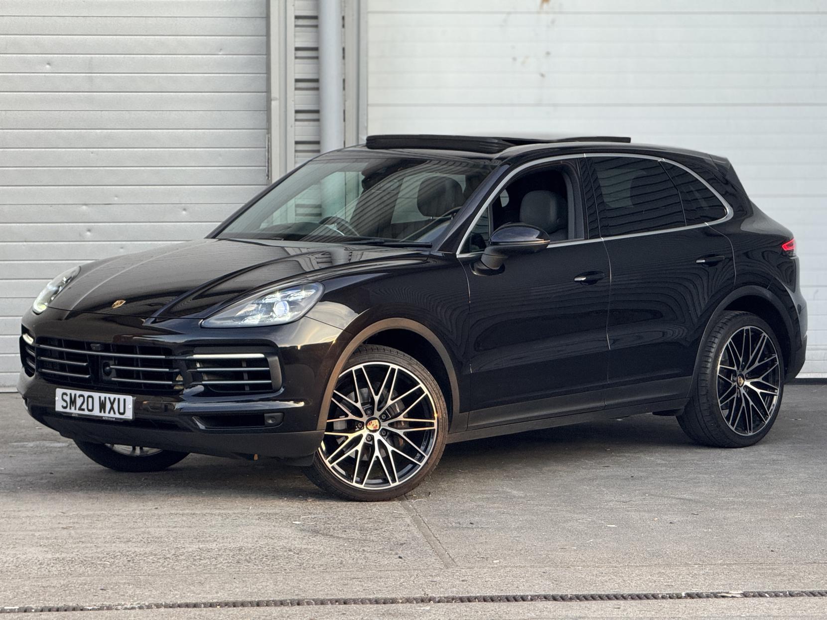 Porsche Cayenne 3.0T V6 TiptronicS 4WD Euro 6 (s/s) 5dr