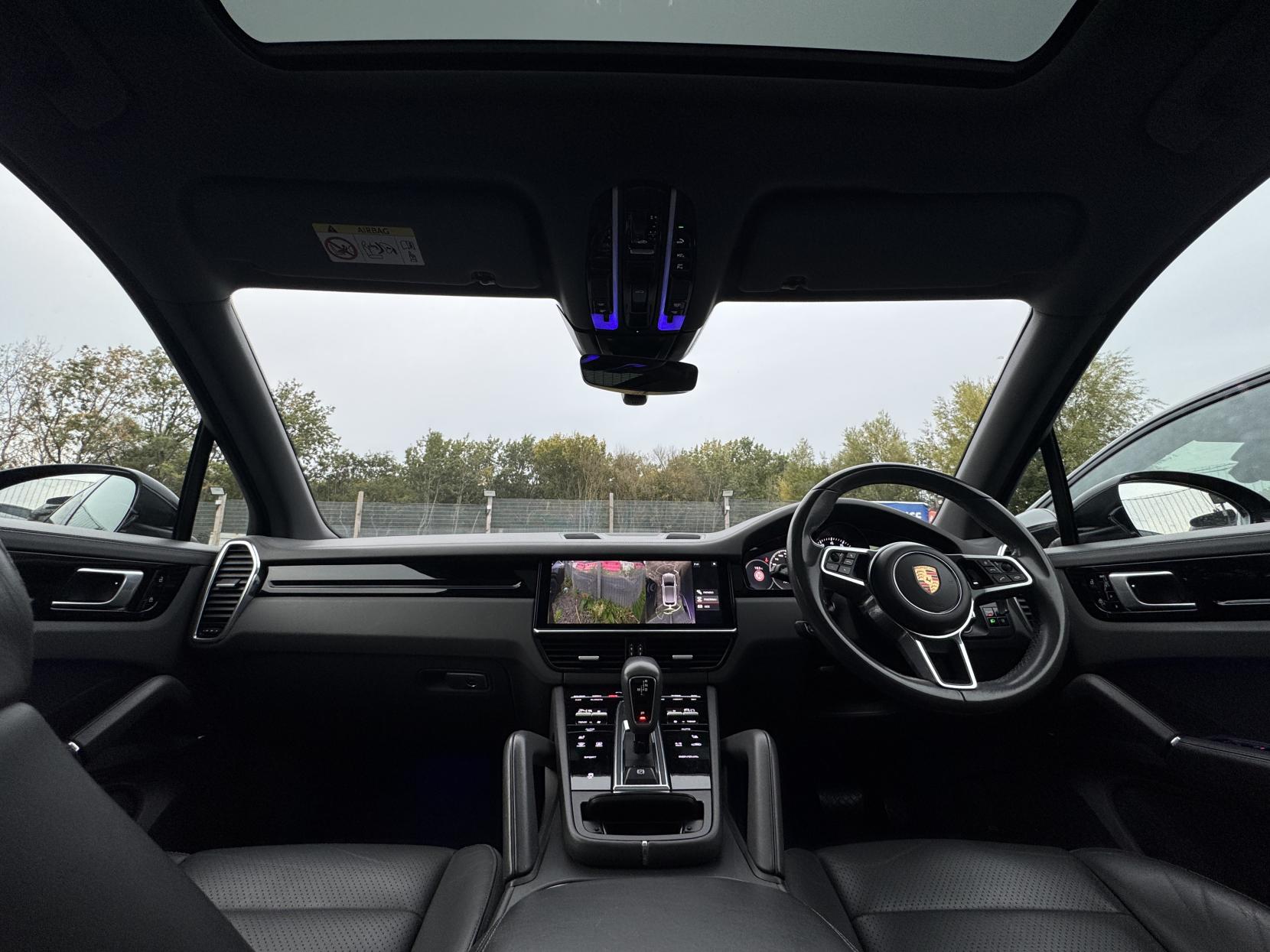 Porsche Cayenne 3.0T V6 TiptronicS 4WD Euro 6 (s/s) 5dr