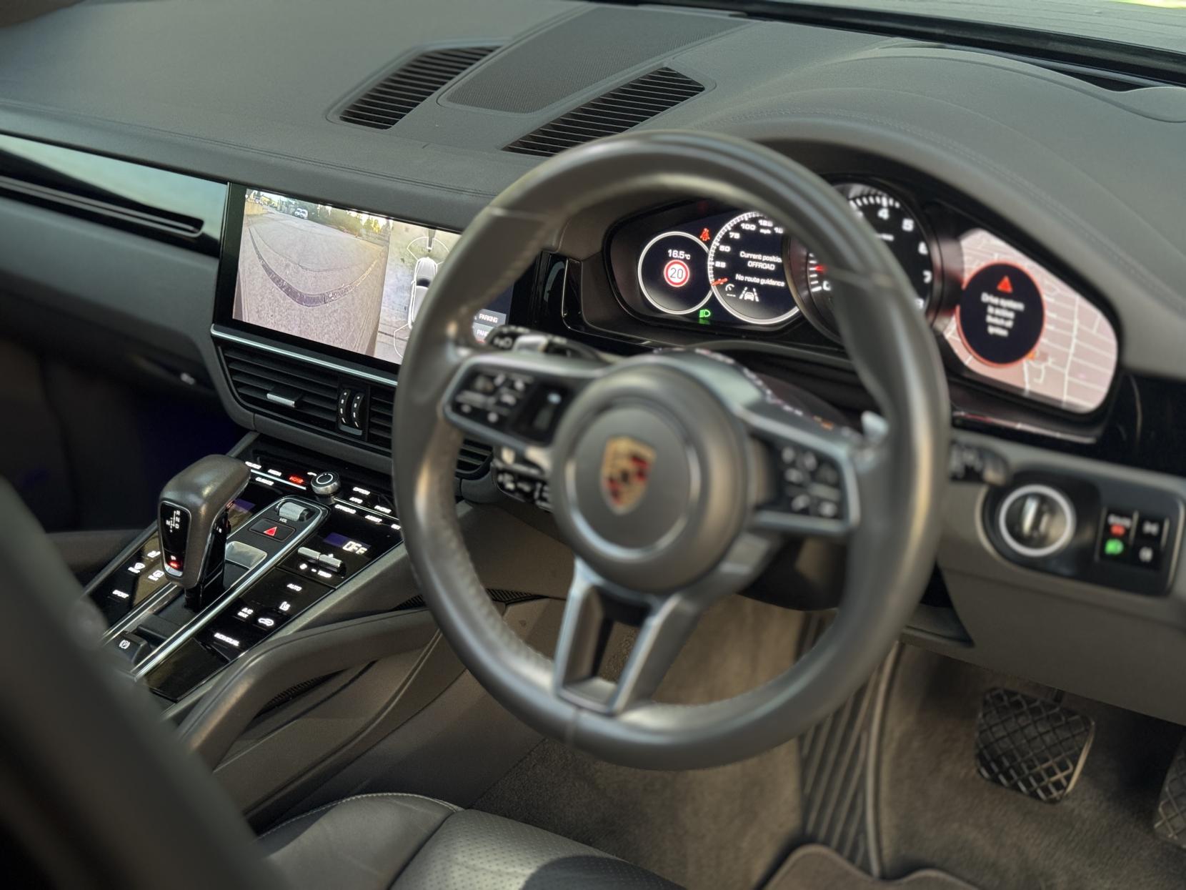 Porsche Cayenne 3.0T V6 TiptronicS 4WD Euro 6 (s/s) 5dr