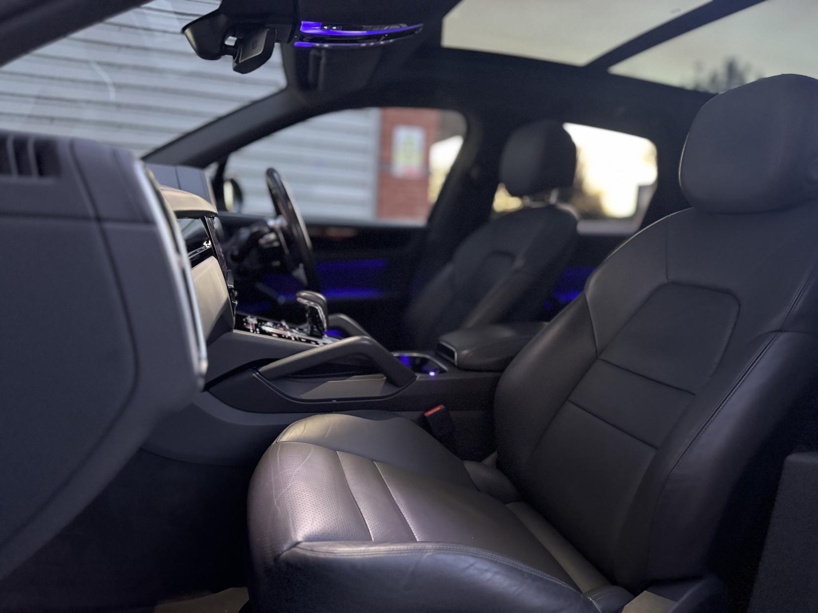 Porsche Cayenne 3.0T V6 TiptronicS 4WD Euro 6 (s/s) 5dr