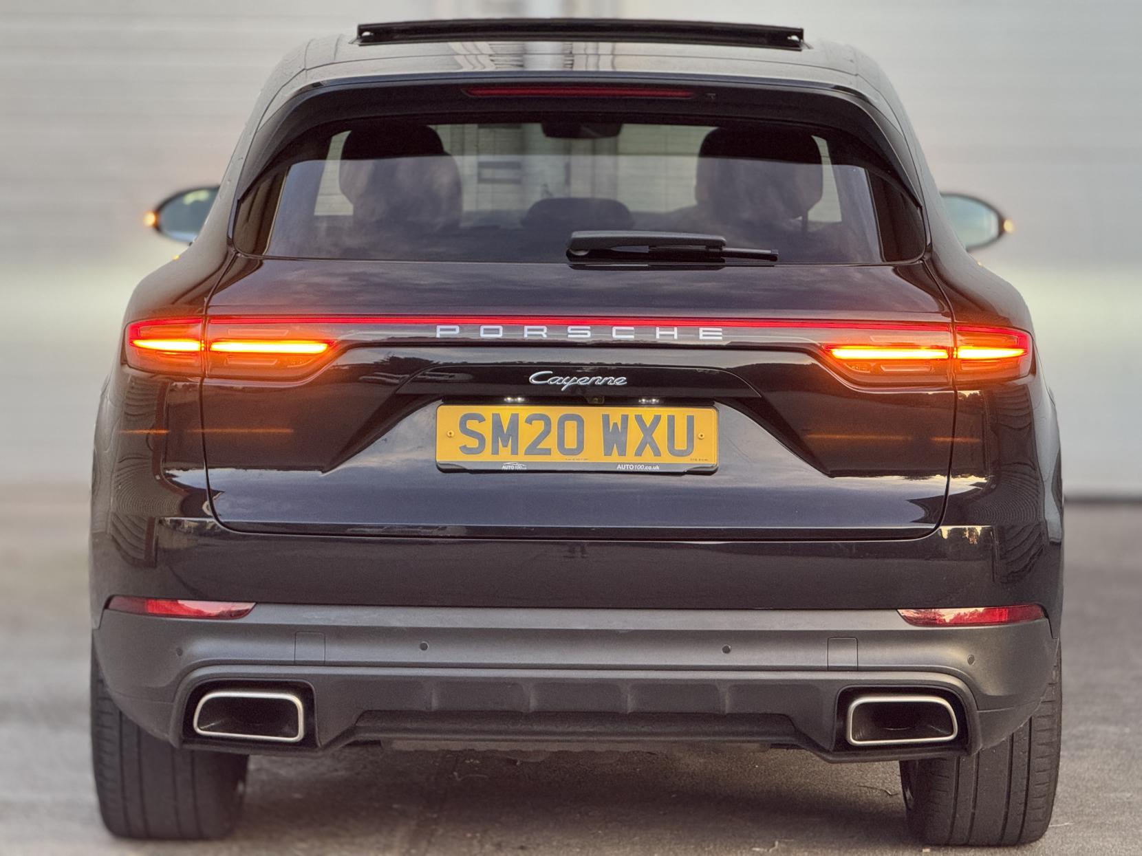 Porsche Cayenne 3.0T V6 TiptronicS 4WD Euro 6 (s/s) 5dr