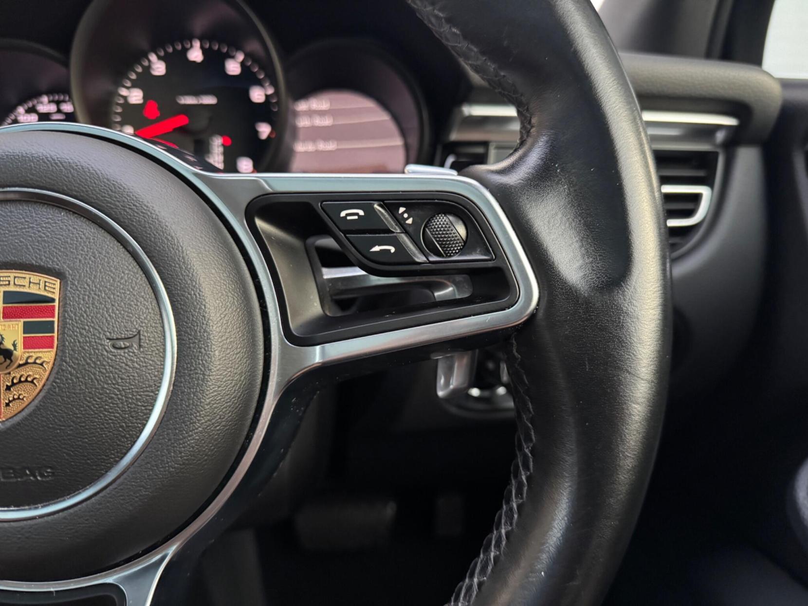 Porsche Macan 2.0T PDK 4WD Euro 6 (s/s) 5dr