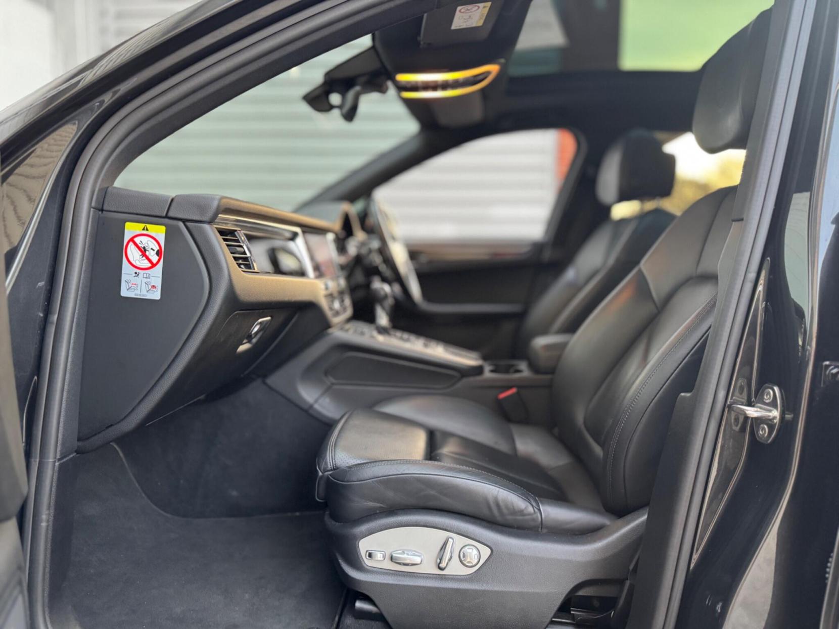 Porsche Macan 2.0T PDK 4WD Euro 6 (s/s) 5dr