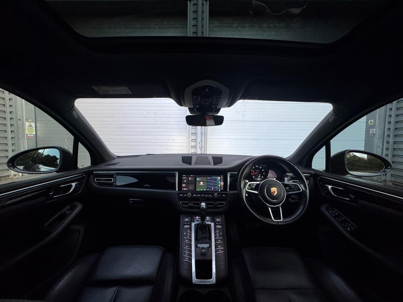 Porsche Macan 2.0T PDK 4WD Euro 6 (s/s) 5dr