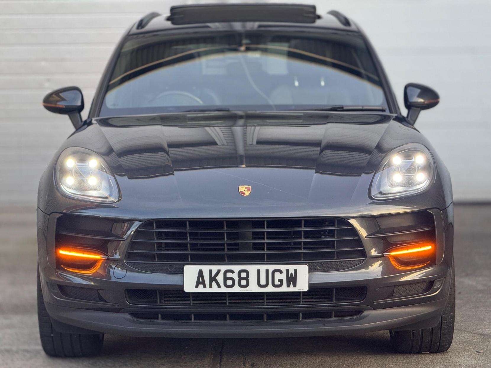 Porsche Macan 2.0T PDK 4WD Euro 6 (s/s) 5dr