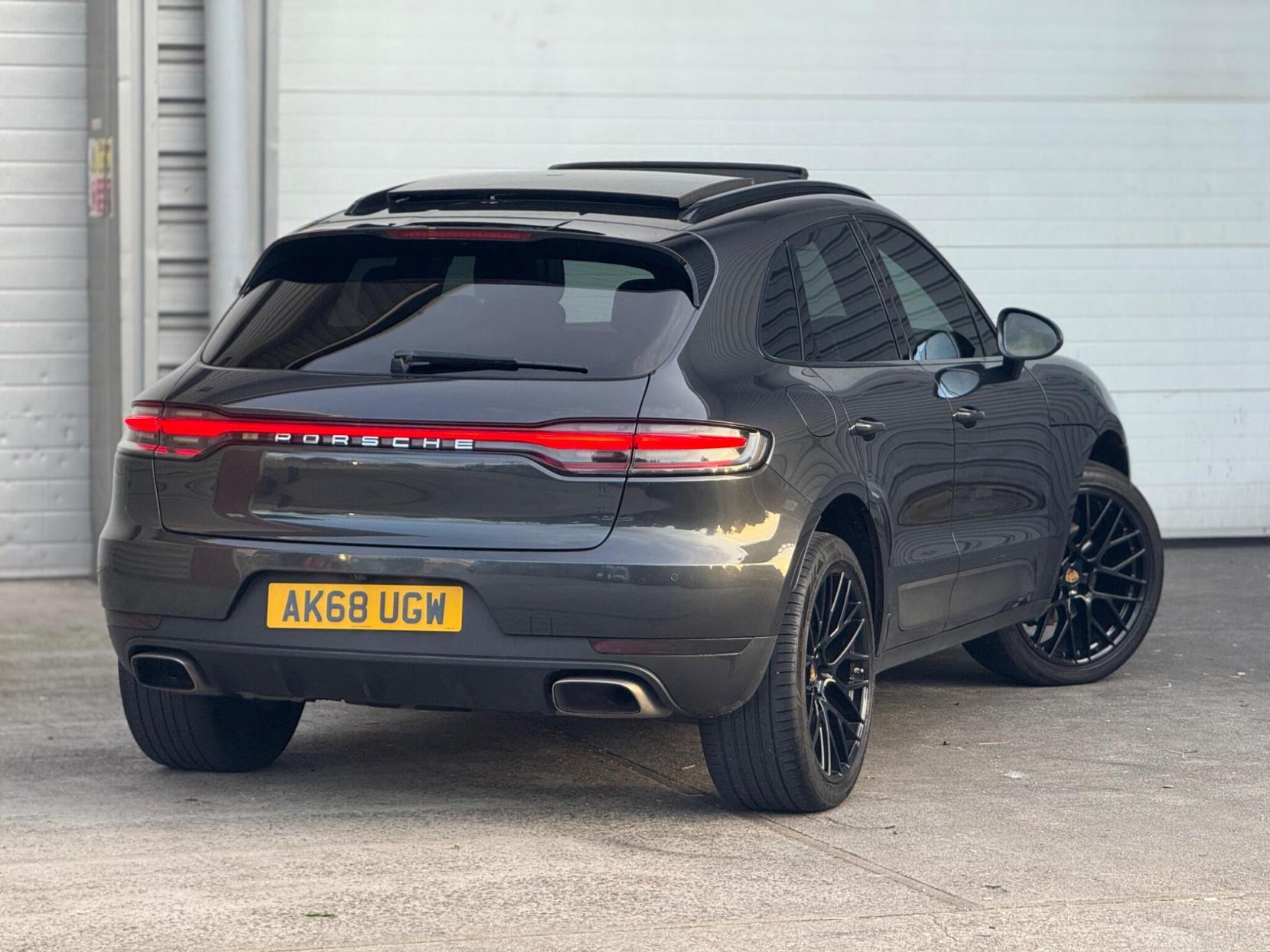 Porsche Macan 2.0T PDK 4WD Euro 6 (s/s) 5dr