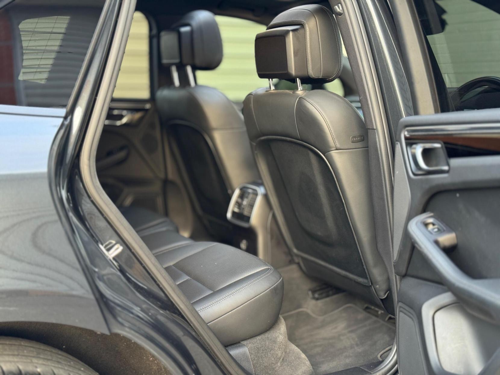 Porsche Macan 2.0T PDK 4WD Euro 6 (s/s) 5dr