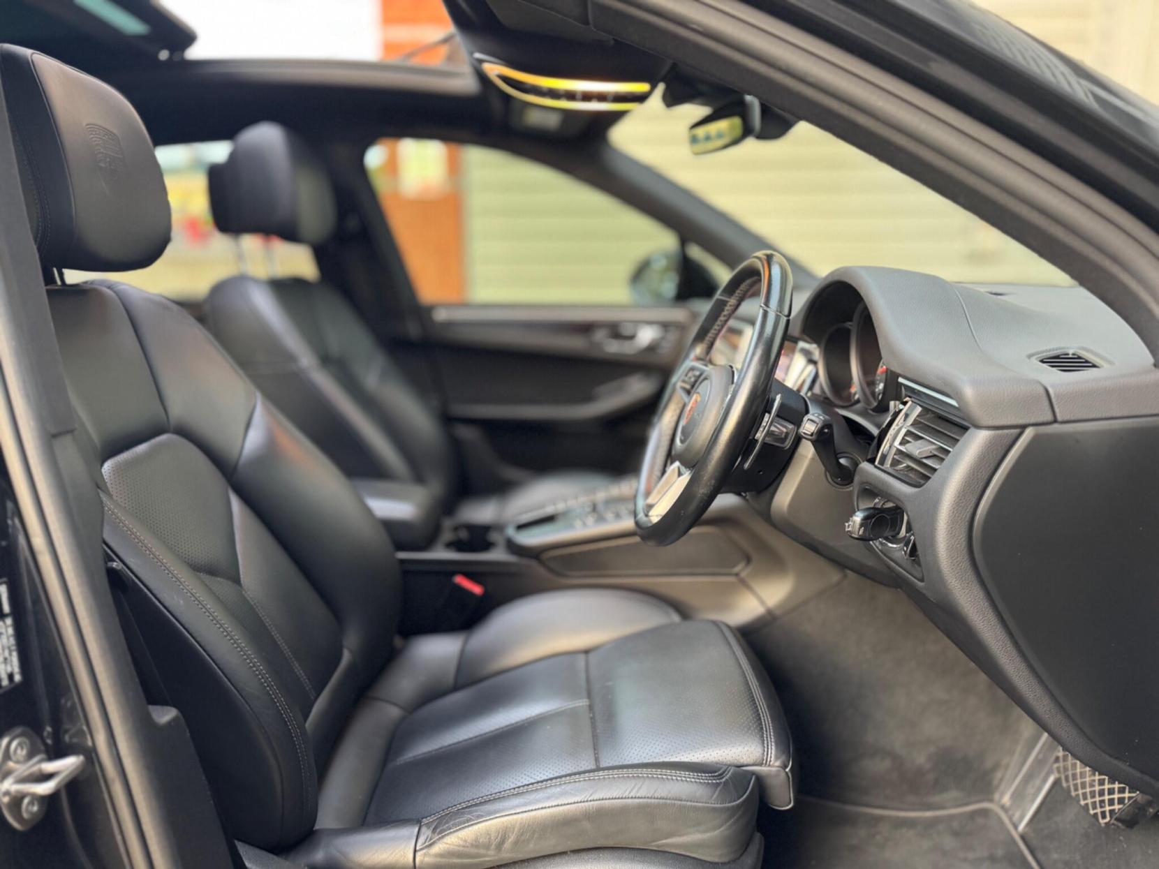 Porsche Macan 2.0T PDK 4WD Euro 6 (s/s) 5dr