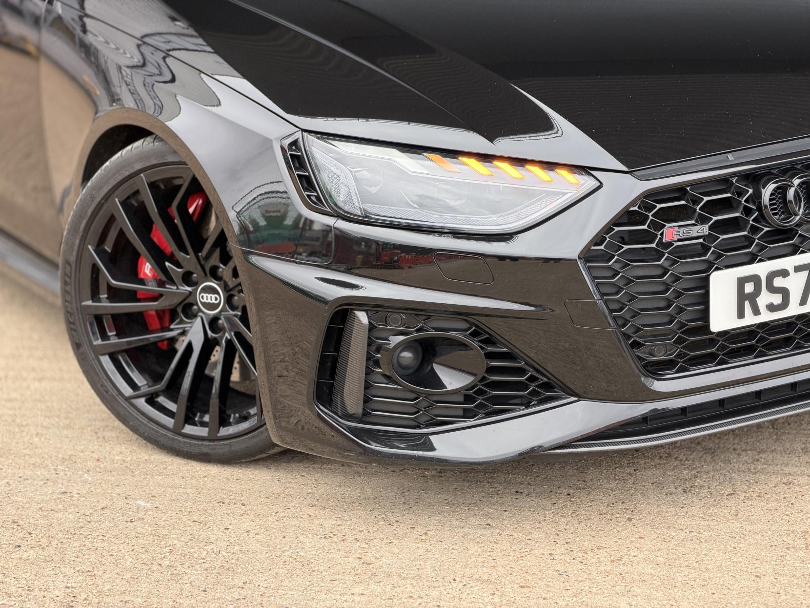 Audi RS4 Avant 2.9 TFSI V6 Carbon Black Estate 5dr Petrol Tiptronic quattro Euro 6 (s/s) (450 ps)