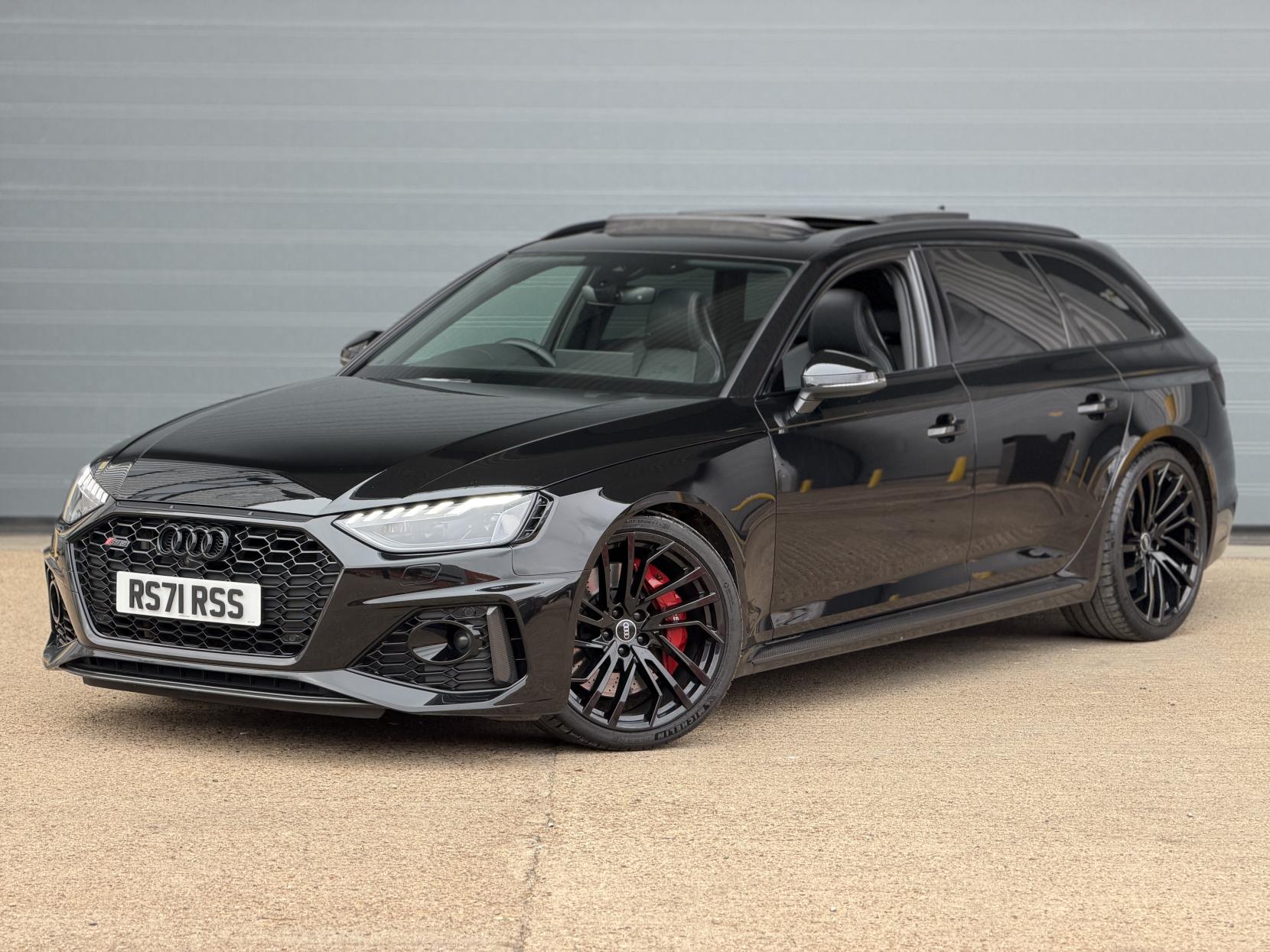 Audi RS4 Avant 2.9 TFSI V6 Carbon Black Estate 5dr Petrol Tiptronic quattro Euro 6 (s/s) (450 ps)
