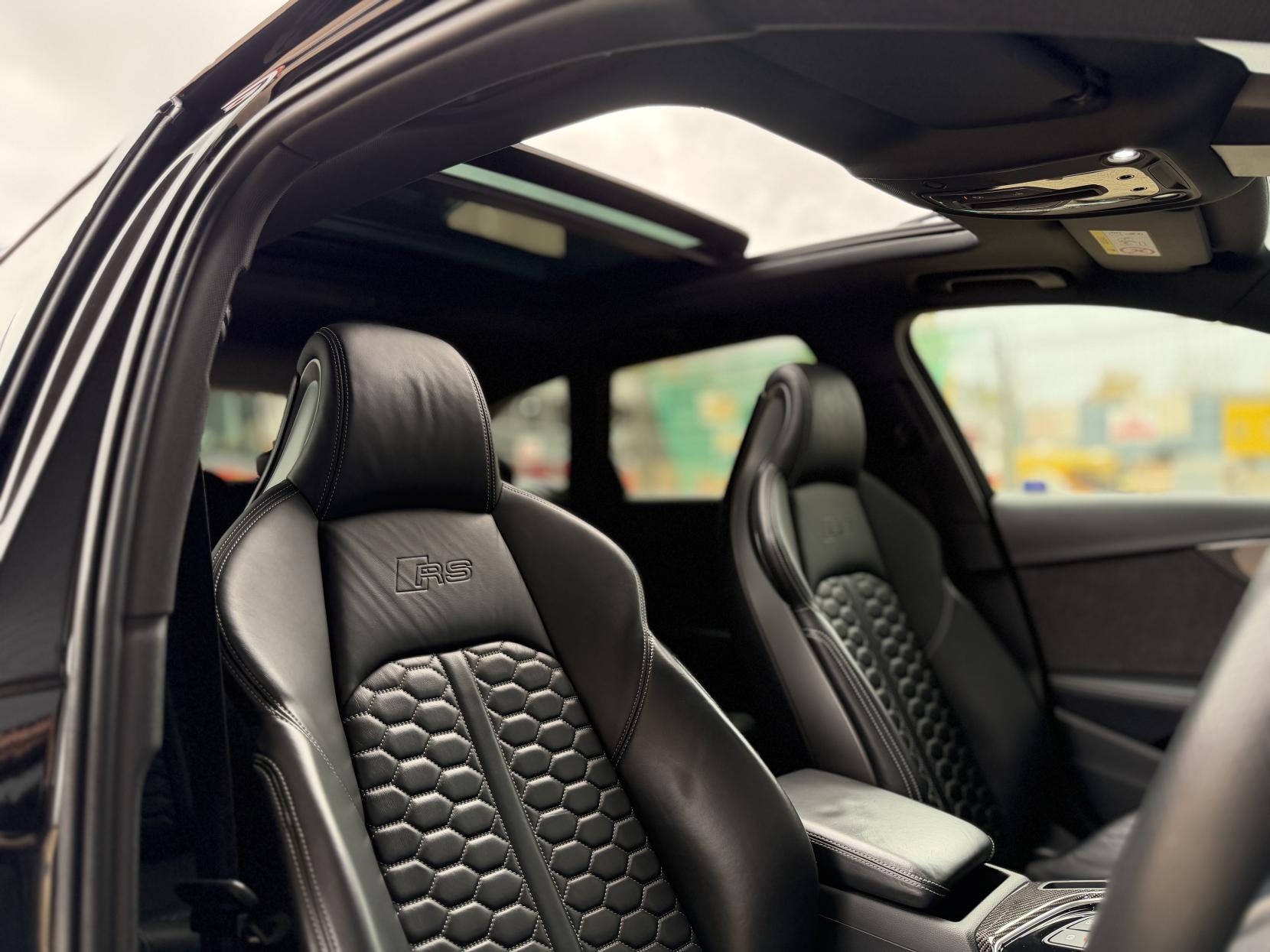 Audi RS4 Avant 2.9 TFSI V6 Carbon Black Estate 5dr Petrol Tiptronic quattro Euro 6 (s/s) (450 ps)