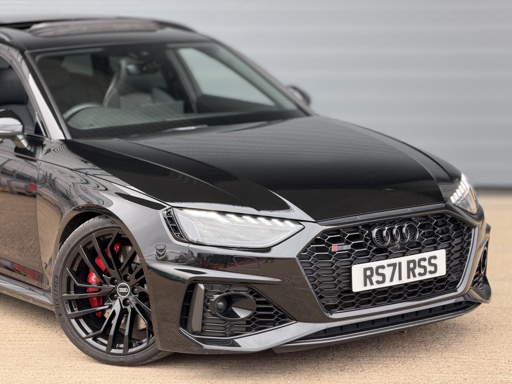Audi RS4 Avant 2.9 TFSI V6 Carbon Black Estate 5dr Petrol Tiptronic quattro Euro 6 (s/s) (450 ps)