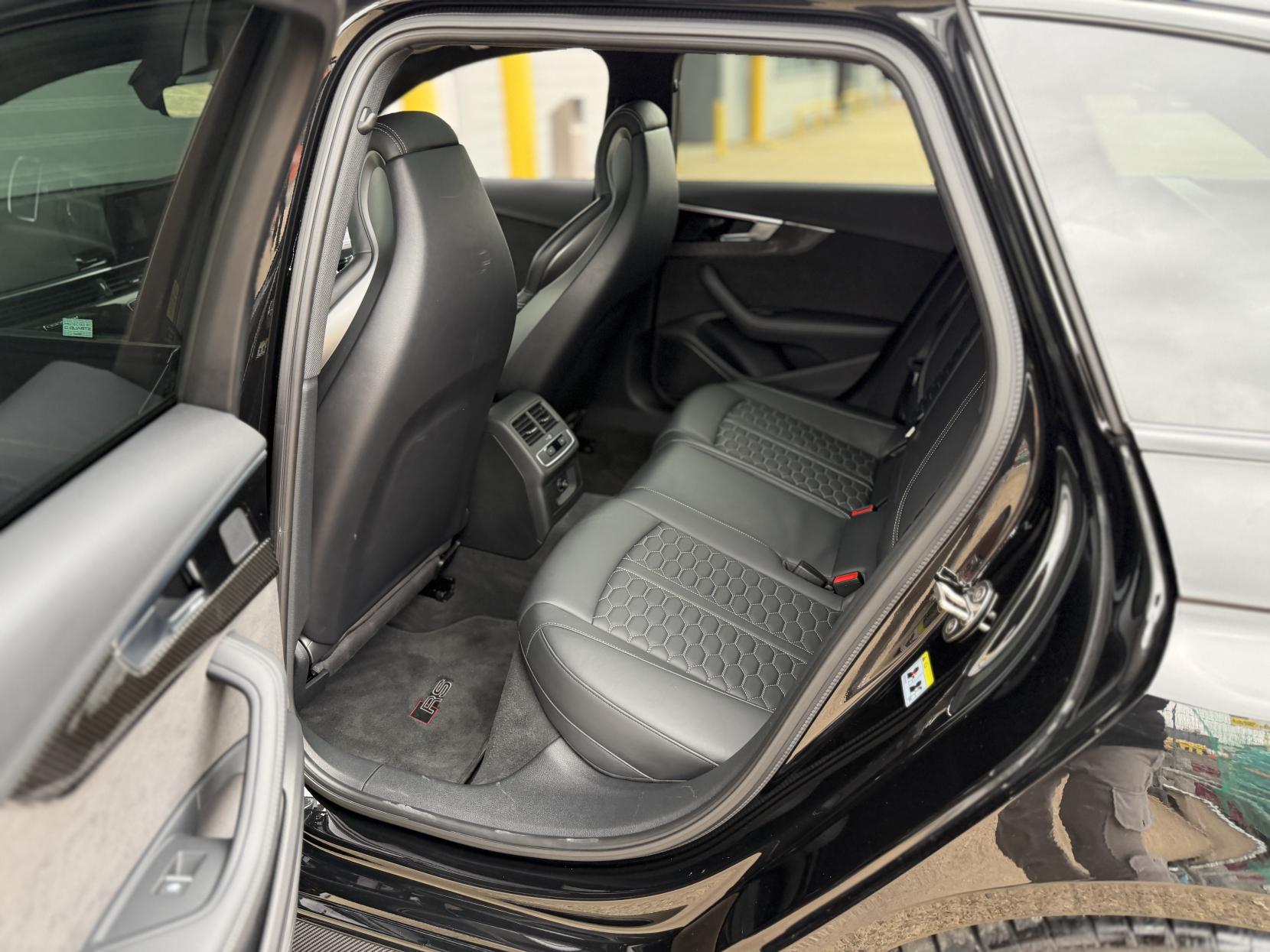 Audi RS4 Avant 2.9 TFSI V6 Carbon Black Estate 5dr Petrol Tiptronic quattro Euro 6 (s/s) (450 ps)