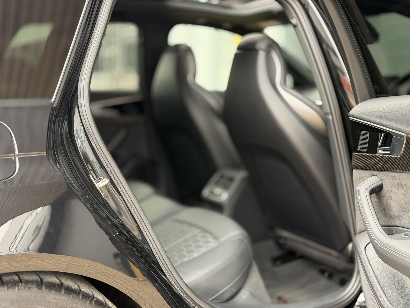 Audi RS4 Avant 2.9 TFSI V6 Carbon Black Estate 5dr Petrol Tiptronic quattro Euro 6 (s/s) (450 ps)