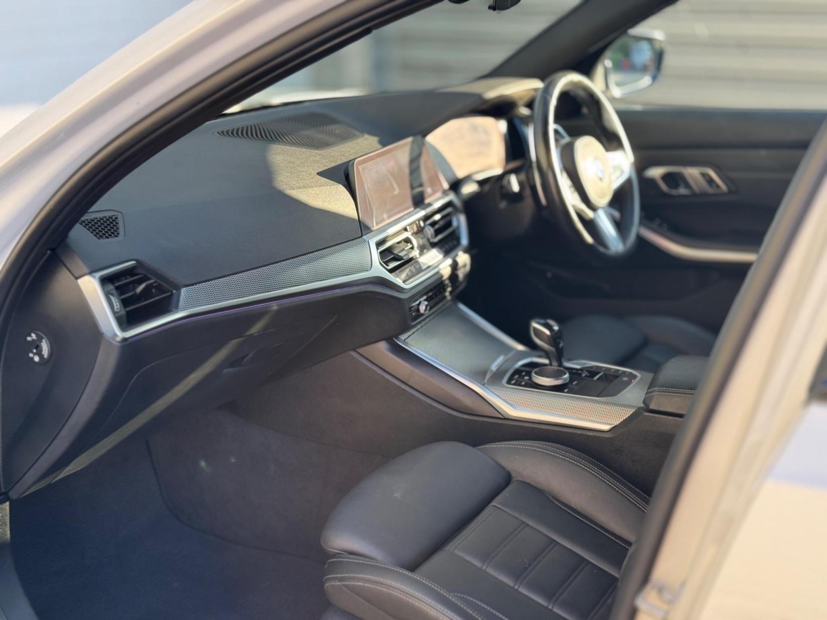 BMW 3 Series 2.0 330e 12kWh M Sport Auto xDrive Euro 6 (s/s) 4dr