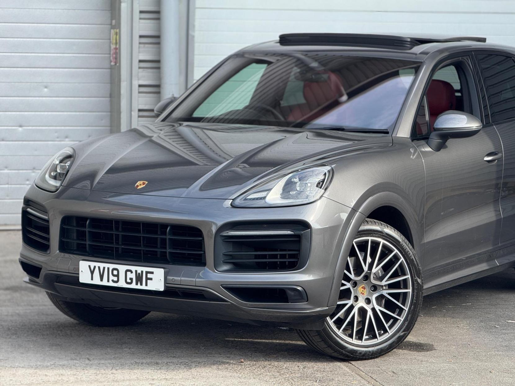 Porsche Cayenne 3.0T V6 TiptronicS 4WD Euro 6 (s/s) 5dr