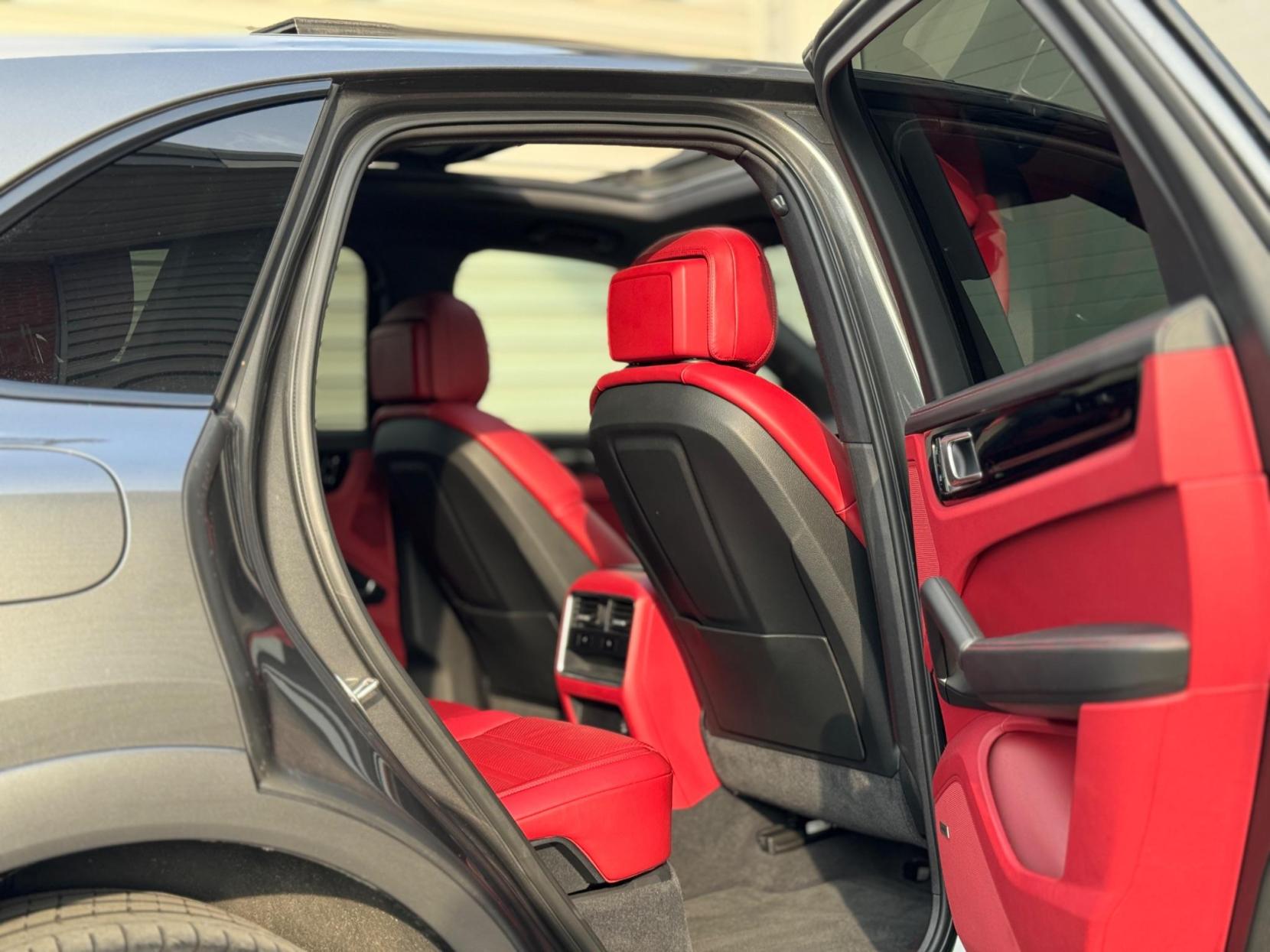 Porsche Cayenne 3.0T V6 TiptronicS 4WD Euro 6 (s/s) 5dr