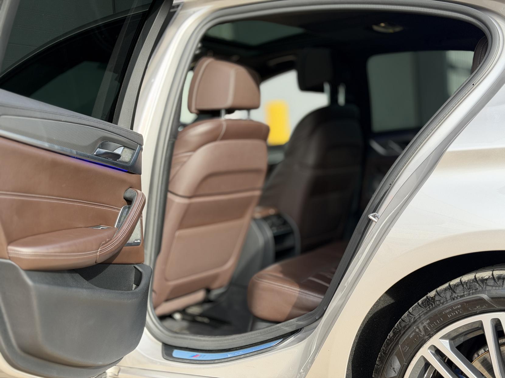 BMW 5 Series 2.0 530e 12kWh M Sport Saloon 4dr Petrol Plug-in Hybrid Auto xDrive Euro 6 (s/s) (252 ps)