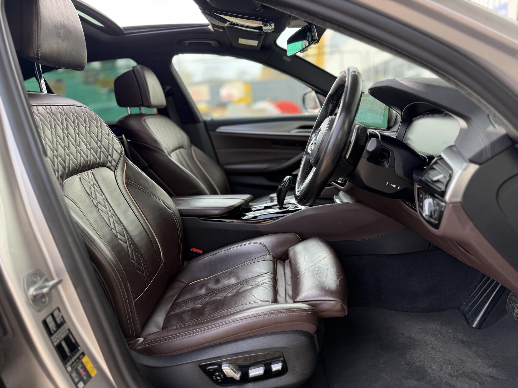 BMW 5 Series 2.0 530e 12kWh M Sport Saloon 4dr Petrol Plug-in Hybrid Auto xDrive Euro 6 (s/s) (252 ps)