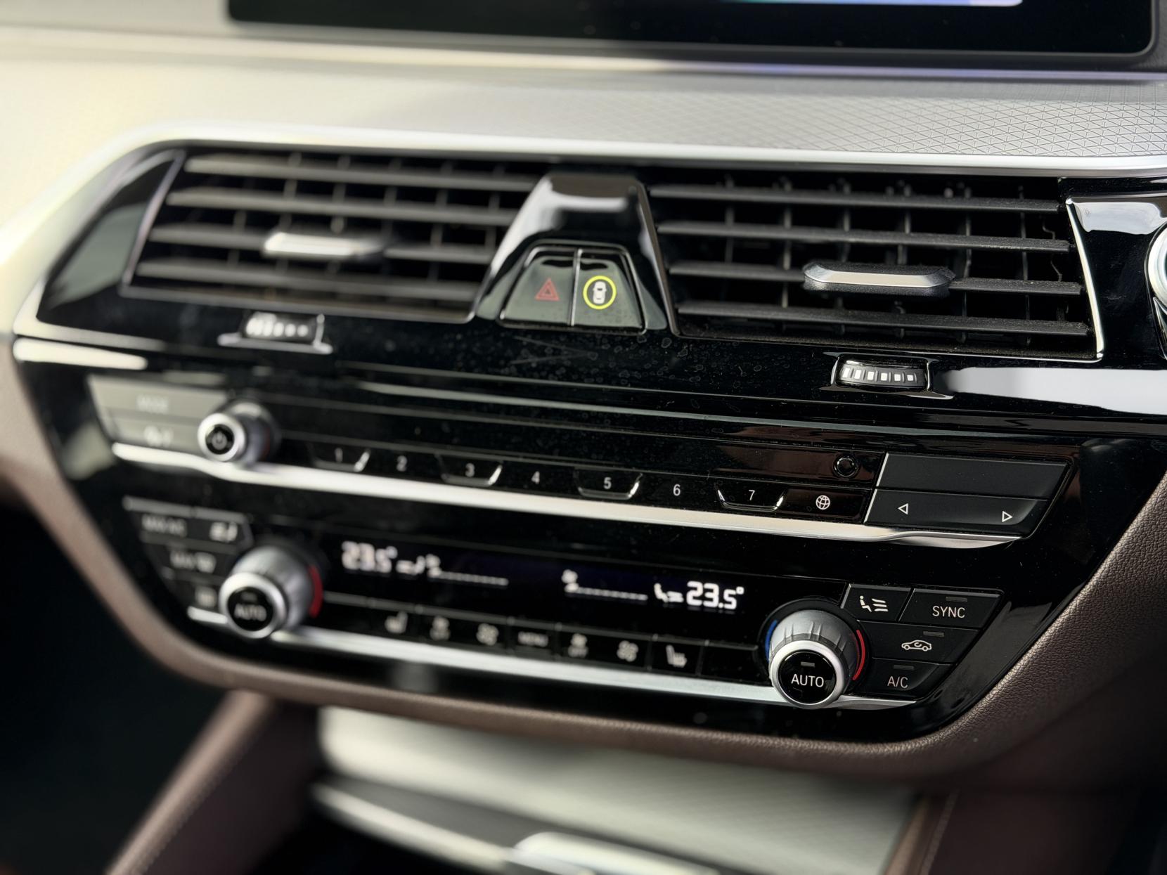 BMW 5 Series 2.0 530e 12kWh M Sport Saloon 4dr Petrol Plug-in Hybrid Auto xDrive Euro 6 (s/s) (252 ps)