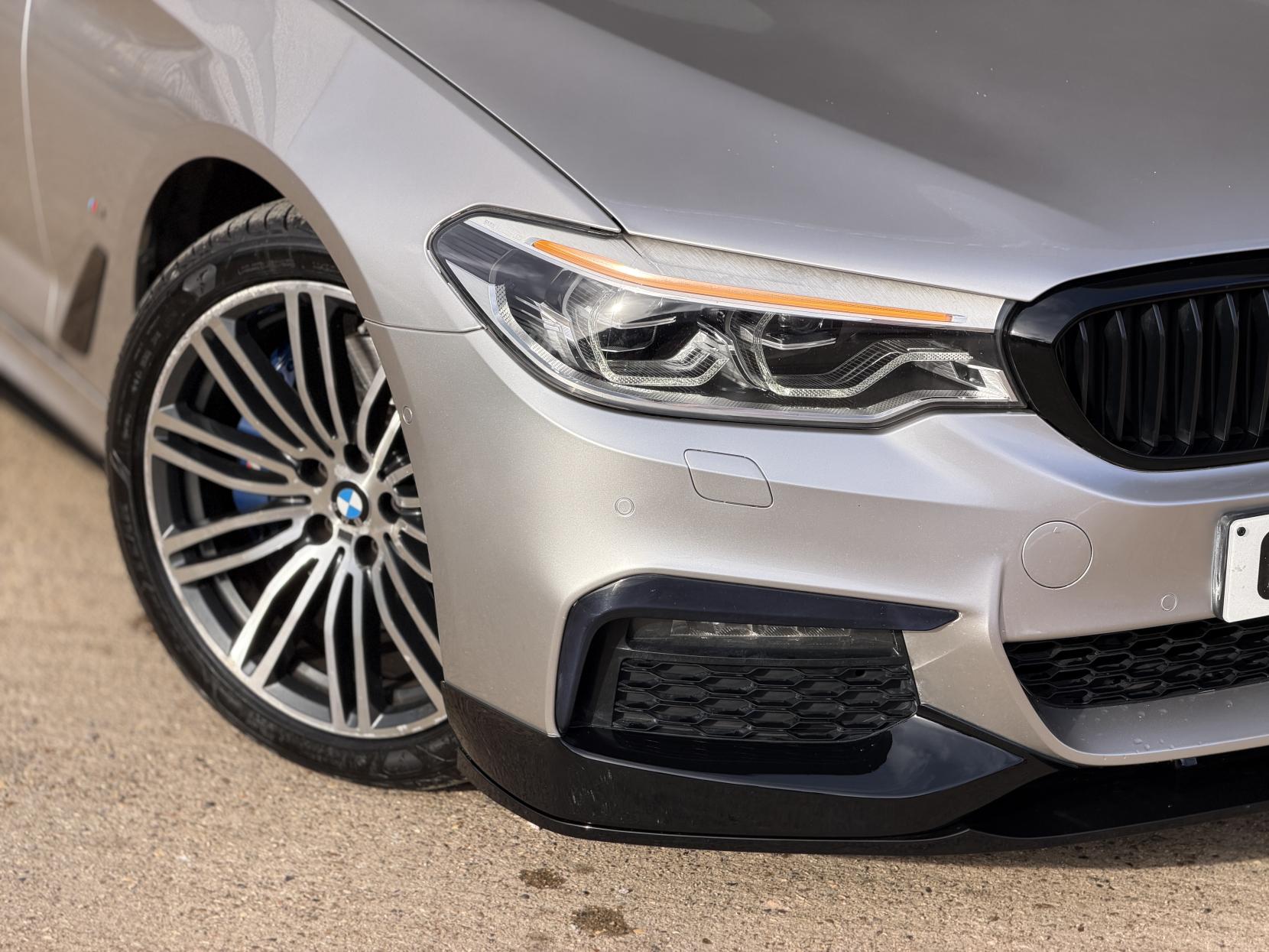 BMW 5 Series 2.0 530e 12kWh M Sport Saloon 4dr Petrol Plug-in Hybrid Auto xDrive Euro 6 (s/s) (252 ps)