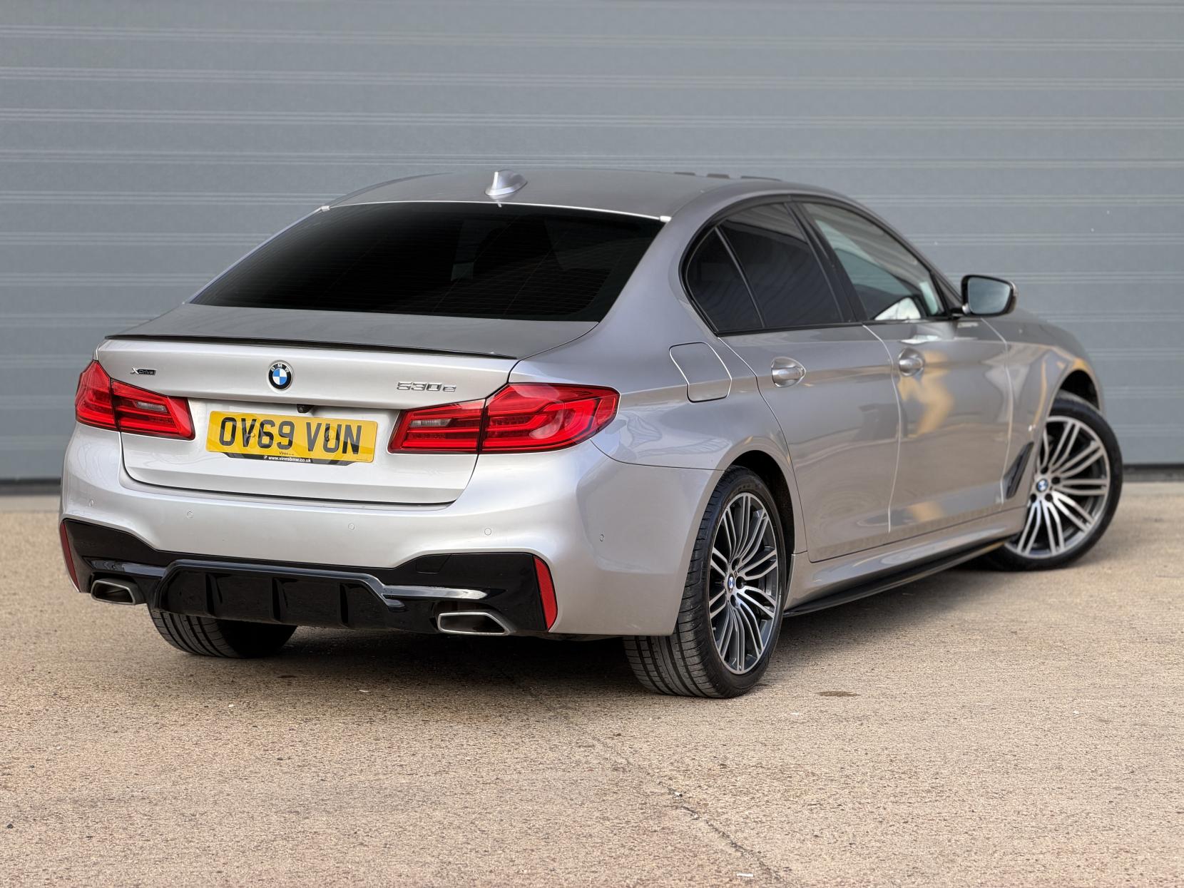 BMW 5 Series 2.0 530e 12kWh M Sport Saloon 4dr Petrol Plug-in Hybrid Auto xDrive Euro 6 (s/s) (252 ps)