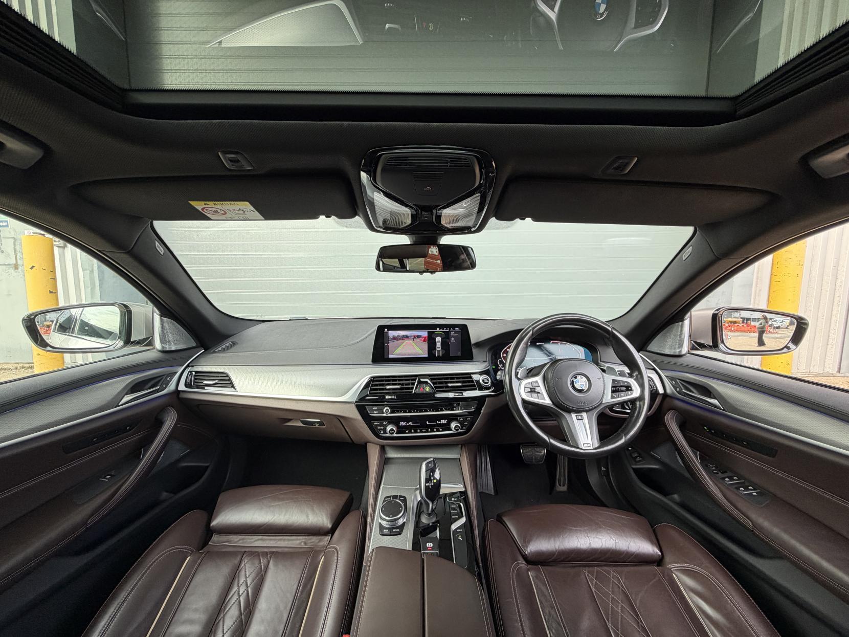 BMW 5 Series 2.0 530e 12kWh M Sport Saloon 4dr Petrol Plug-in Hybrid Auto xDrive Euro 6 (s/s) (252 ps)